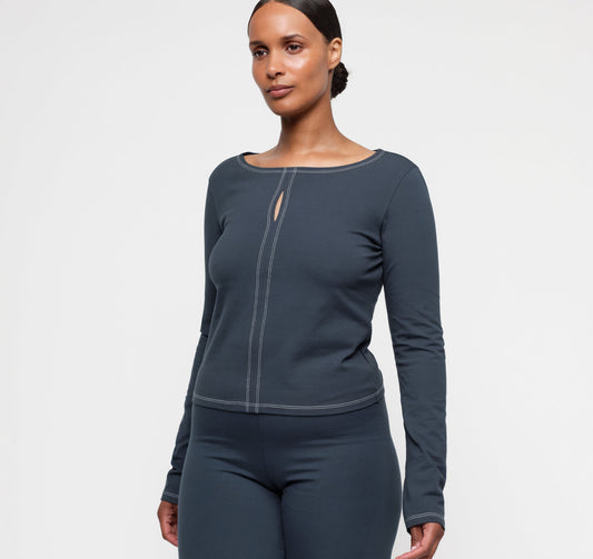 Core Cut-Out Long Sleeve