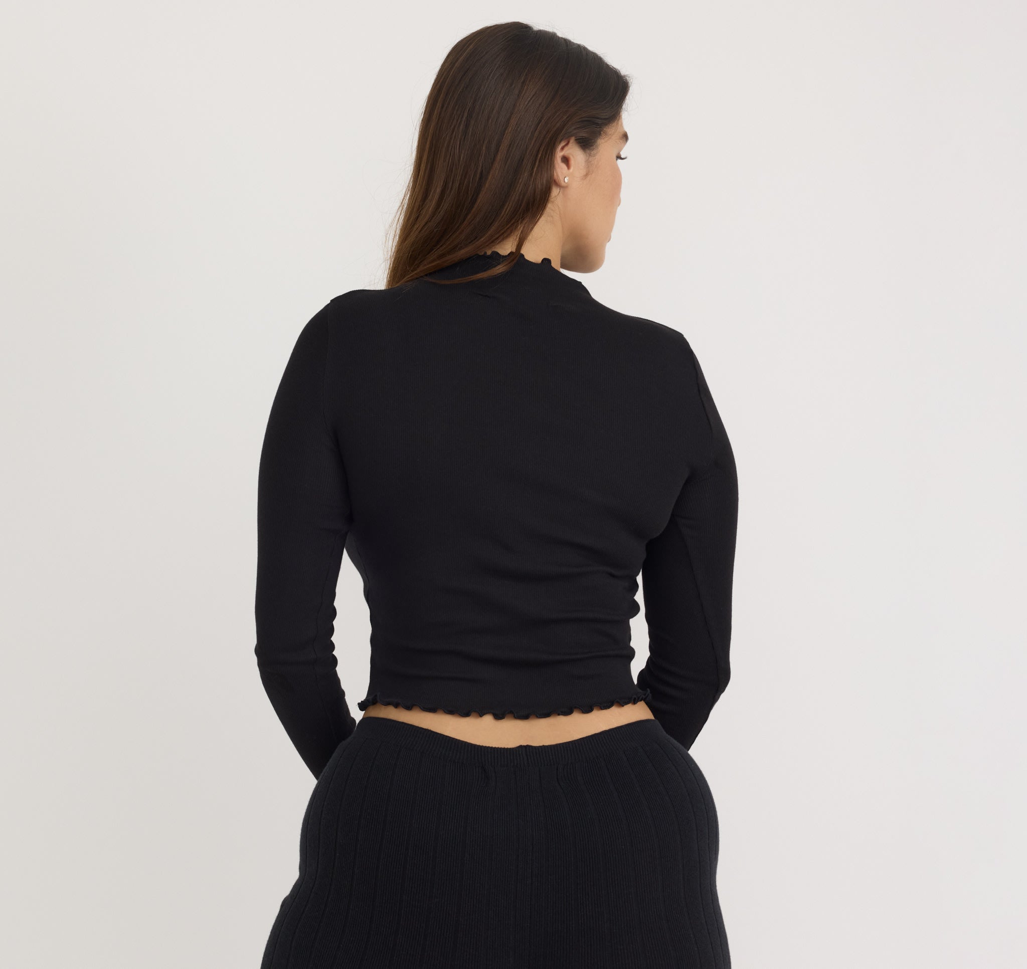 Black long sleeve mock neck crop top sale