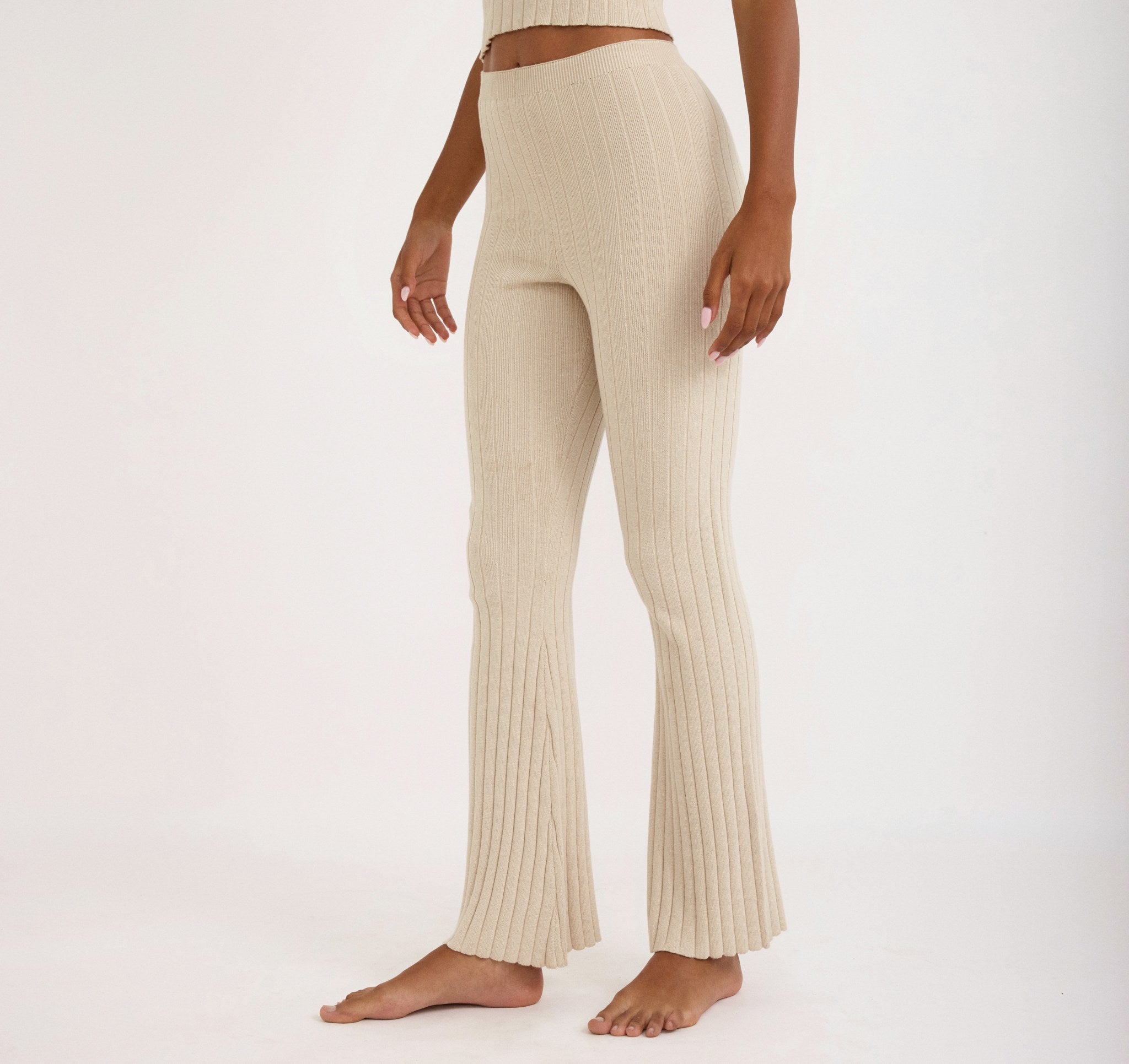 Ribbed flare pants 2025