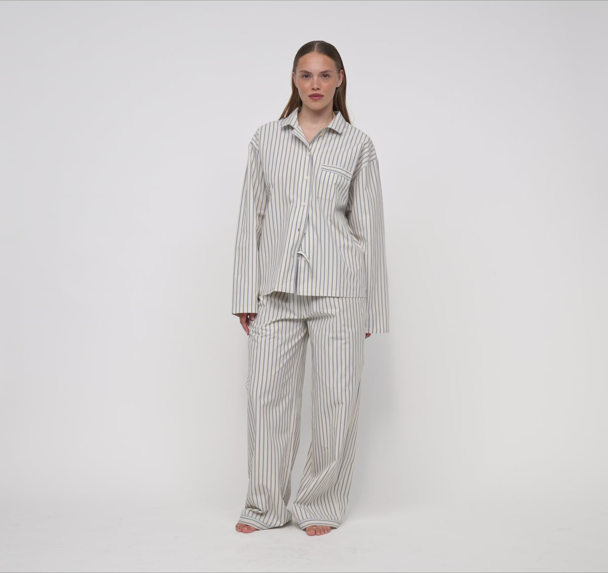 Core Sleep Poplin Shirt 2.0 - Cloudy Blue Stripe – organic cotton – view 6